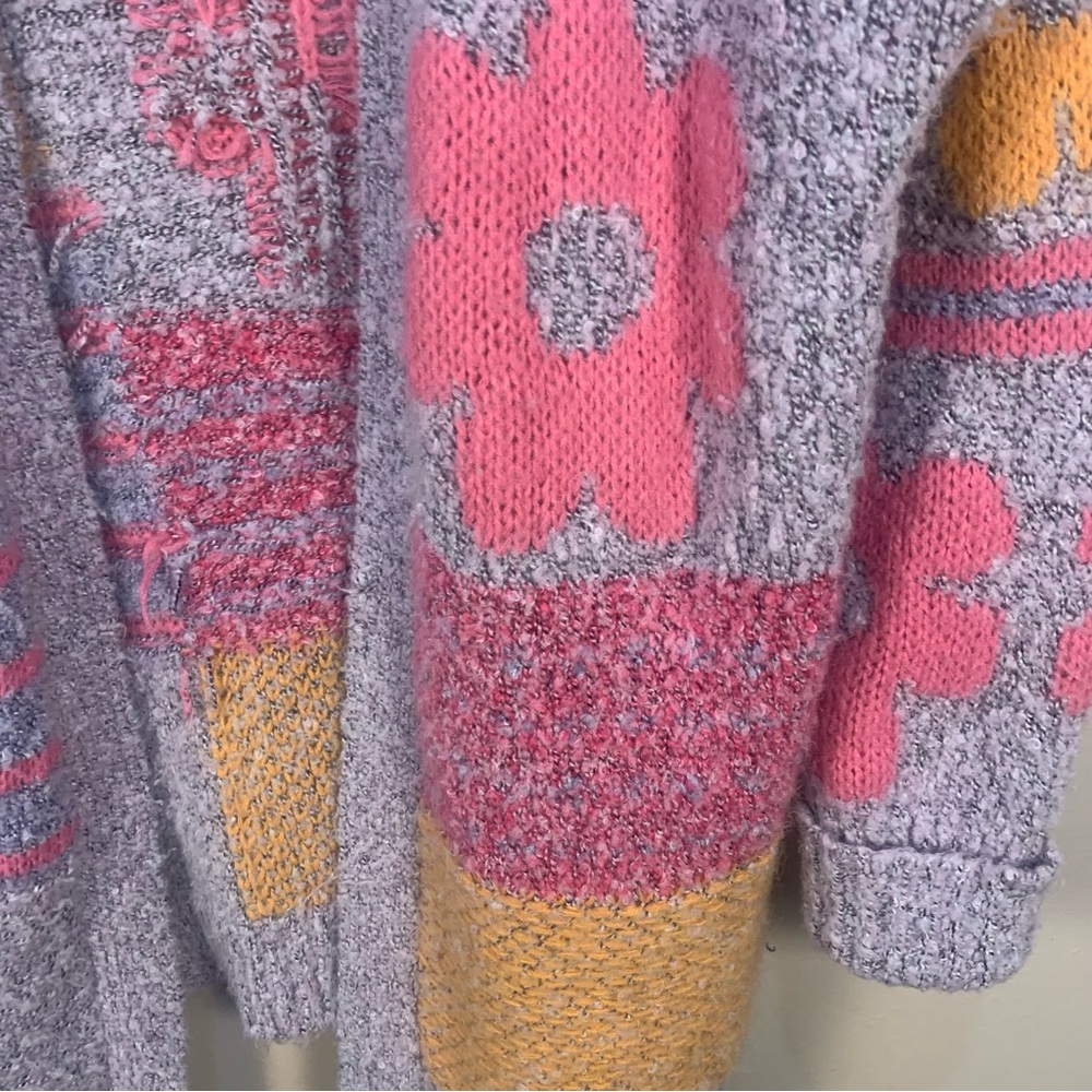 Sincerely Jules Textured Patchwork Cozy Oversized Floral Cardigan - Picture 5 of 11